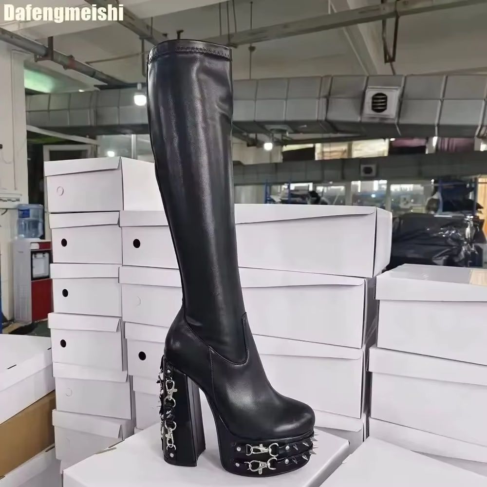 Winter Fashion Women Boots - Rivet Platform Heel Knee-High Boots 2026